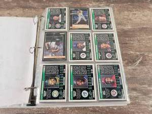 1992 Pinnacle Baseball Cards in Binder