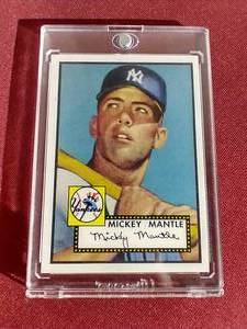lot 104 image: Topps Mickey Mantle Rookie Card - Official 1983 Reprint