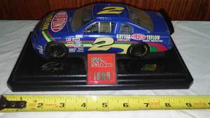 NASCAR Dupont #2 Ricky Craven