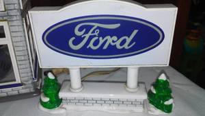 Christmas - Ford Dealership - 1965 Mustang That Turns. - Very Cool A Couple Small Pieces Need Glue