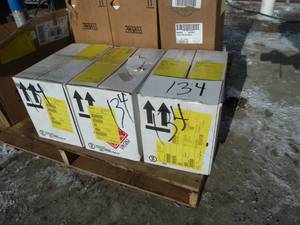 lot 134 image: Dykem Remover Prep x3