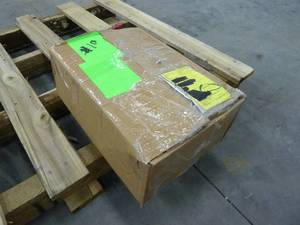 lot 10 image: Truss Tek Screws 8-18 x 12