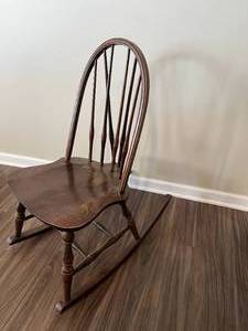 lot 43 image: Wooden Rocking Chair
