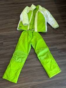 lot 47 image: Childrens Lime Green 2-Piece Lands End Jacket (14-16) and Snowpants Set