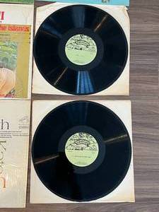 lot 17 image: Lot of 12 Vintage Records Illustrated Classics, Pat Benatar and More