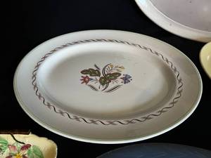 lot 66 image: Set of 6 Dish Platters