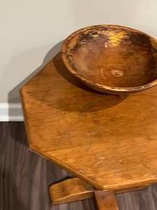 lot 86 image: Octagon Wood End Table with Vintage Wood Bowl