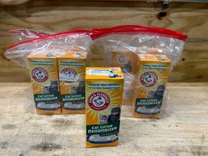 ARM & HAMMER Lot of 8 Boxes of- Cat Litter Deodorizer (20 oz each)