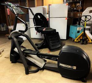 WOWOW SELLING ONLINE USED - $3000 PRECOR&nbspEFX 546 COMMERCIAL HEALTH CLUB GRADE ELLIPTICAL TRAINING MACHINE 350LB CAPACITY - WORKS GREAT - COULD USE A LITTLE CLEANING