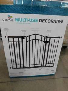 lot 49 image: Summer Infant 48-in x 36-in PressureHardware Mounted Bronze Metal Safety Gate