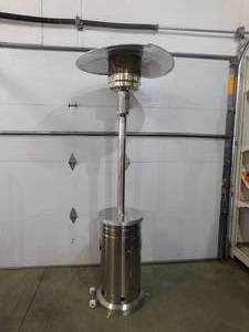 lot 95 image: Style Selections 48000-BTU Stainless Steel Stainless Steel Floorstanding Liquid Propane Patio Heater