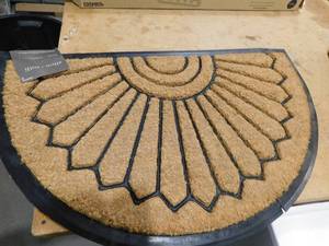 lot 126 image: allen  roth 2-ft x 3-ft NaturalBlack Indoor Door Mat