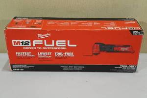 lot 7 image: Milwaukee M12 Fuel Oscillating Multi-Tool -Tool Only
