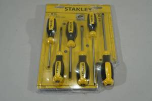 lot 29 image: Stanley 6-Piece Screwdriver Set