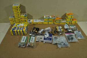 lot 165 image: Assorted Plumbing Fittings and Connectors