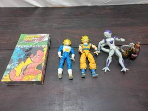 lot 47 image: Collection Of Dragon Ball Z Items