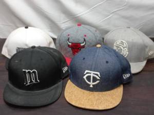 lot 76 image: Collection Of 5 Hats