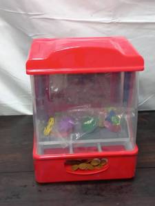 lot 95 image: Kids Electronic Arcade Coin Pusher Machine