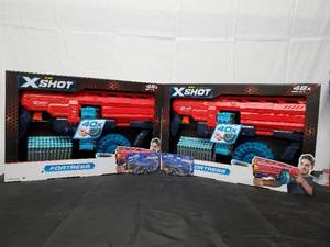 lot 202 image: Pair Of Zuru X-Shot Fortress Guns And Pair Of Nerf Elite Safety Glasses