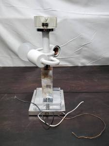lot 103 image: Surface-Mount Lamp Fixture
