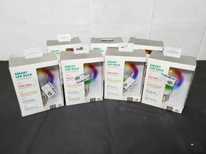 lot 212 image: Seven Smart LED Lightbulbs