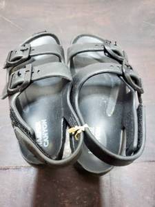 lot 119 image: Childs Sandals - Size 7