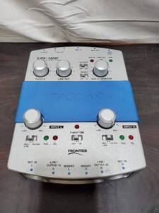 lot 125 image: TASCAM US-122 USB Audio Interface
