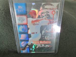 lot 2 image: 1999 TOPPS TEK TEKNICIANS MARK MCGW...