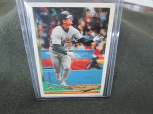 lot 4 image: 1994 Topps Mark McGwire #340 Gold O...