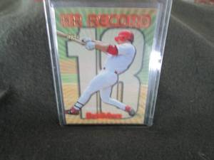 lot 8 image: 1999 Topps HR Record #18 Mark McGwi...