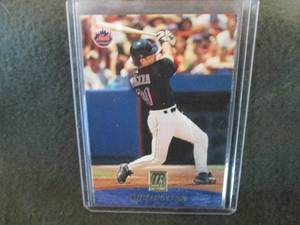 2001 Topps Reserve Mike Piazza #73 ...