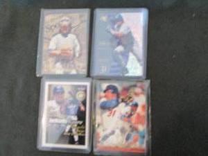 4 Fleer Mike Piazza Cards...