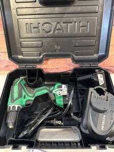lot 1 image: Hitachi Lithium Ion Cordless  Drill w 2 Batteries, Charger (works great)