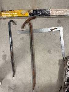 lot 24 image: Pry Bars, Square, Threshold