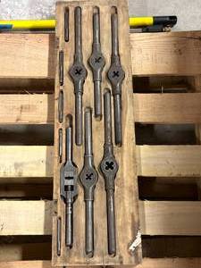 lot 31 image: Vintage Tap & Die Set