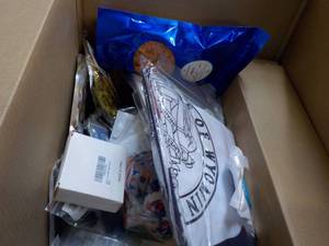lot 4 image: A Box of Party and Misc....
