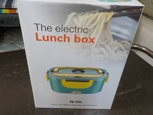 lot 45 image: Electric Lunch Box...