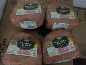 lot 154 image: 4 Hormel Natural Choice Applewood S...
