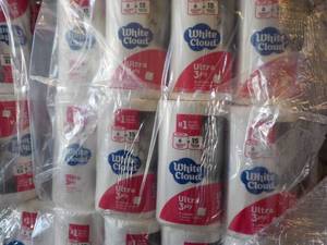 lot 292 image: 48 Rolls White Cloud 3 ply Toilet P...