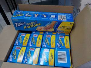 lot 313 image: 12 boxes Ziploc Perfect Portion Bag...
