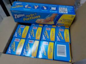 lot 314 image: 12 boxes Ziploc Perfect Portion Bag...