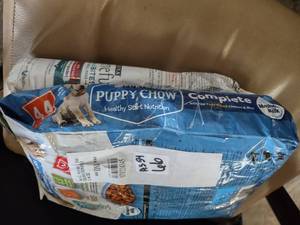 lot 66 image: Purina Puppy Chow and Beneful...