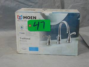 Moen Traditional Widespread Bathroom Faucet Polished Chrome W ValveDrain