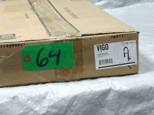 Edison VG02001  Pull-Down Sprayer Kitchen Faucet in Graphite Black by VIGO