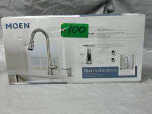 MOEN Birchfield Single-Handle Pull-Down Sprayer Kitchen Faucet with Reflex 87205SRS
