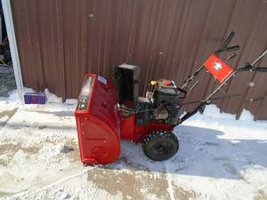 Snodevil  8 hp 24 snow blower. Electric start. Good used conditon. Tested & works. As shown.