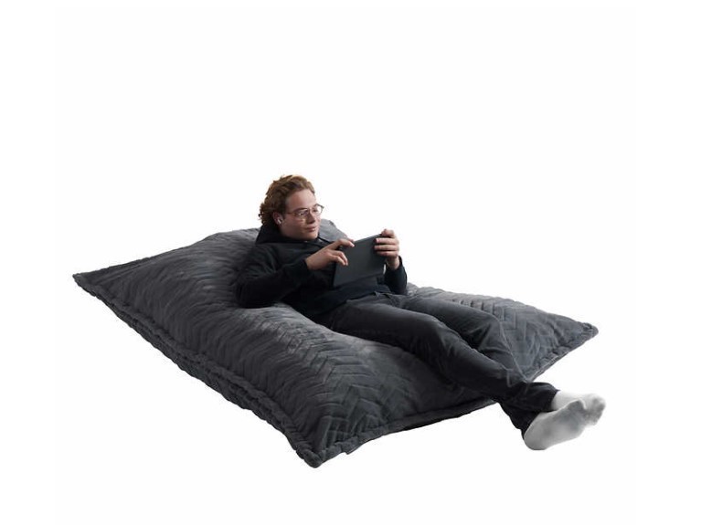 lot 19 image: Lounge & Co Crash Foam Pillow
