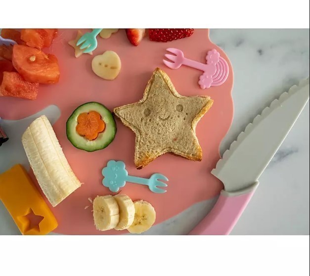 lot 110 image: NEW Handstand Kitchen Snack Attack Kids Food Prep Set - Magical Unicorn Snack Attack