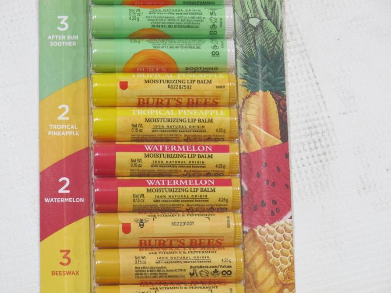 lot 199 image: Burts Bees Lip Balm Variety Pack, 0.15 Ounce (Pack of 10)