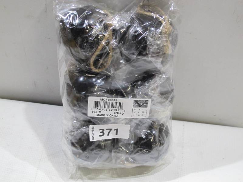 lot 805 image: Vickerman 621950-3 Plum Wood Grain Ball Christmas Christmas Tree Ornament (6 Pack) (MC196926)